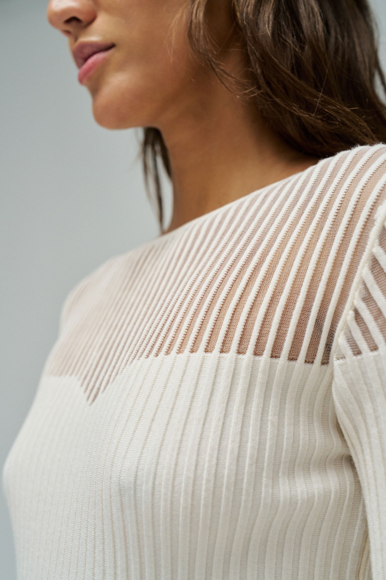 CAMISOLA CANELADA COM TRANSPAR�NCIA