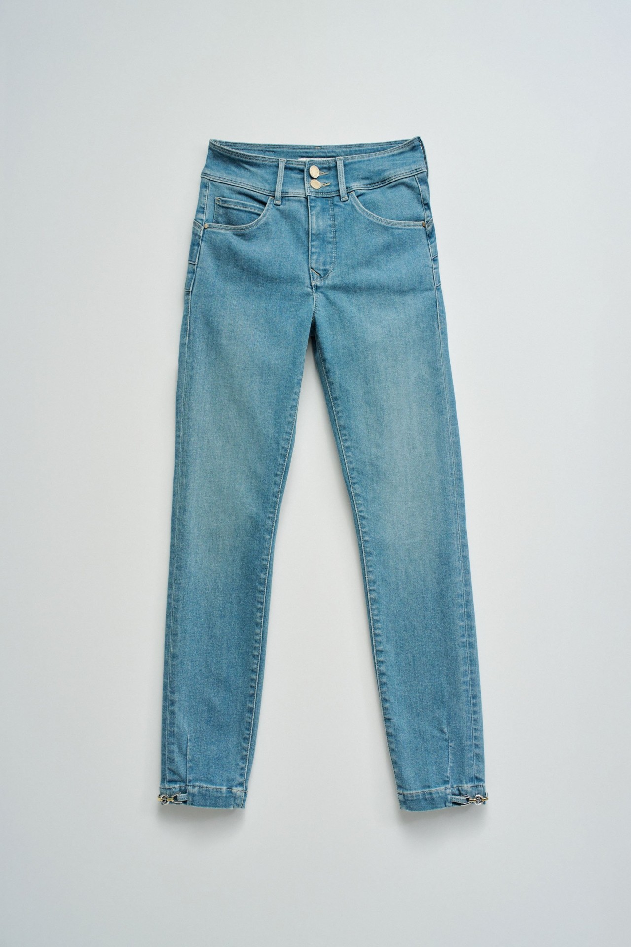 VAQUEROS SECRET PUSH IN CROPPED SKINNY
