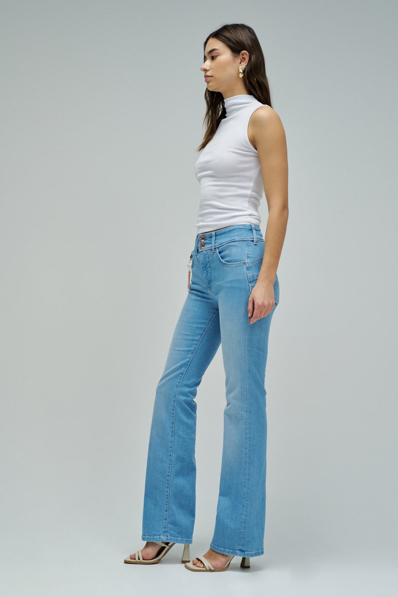 JEANS SECRET PUSH IN STRAIGHT