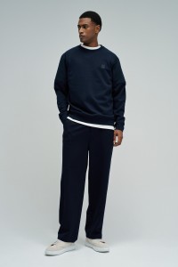 SWEATSHIRT MIT BRANDING