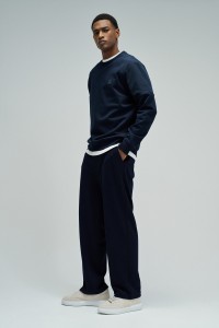 SWEATSHIRT MIT BRANDING