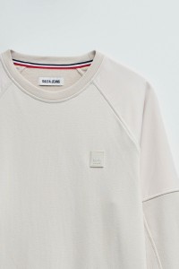 SWEATSHIRT MIT BRANDING