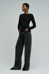 SWEATER WITH BRANDING