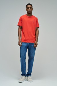 T-SHIRT AVEC BRANDING