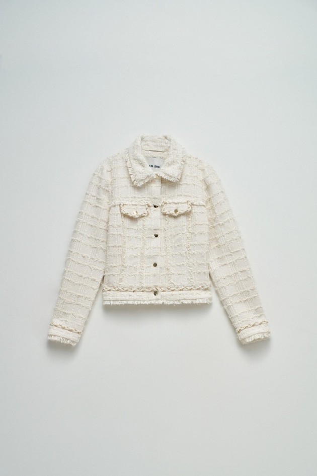 CAMISETA TEXTURIZADA CON NUDO FRONTAL