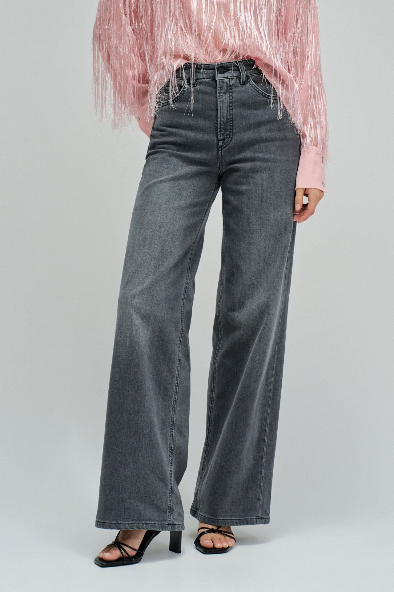 FAITH PUSH IN WIDE JEANS