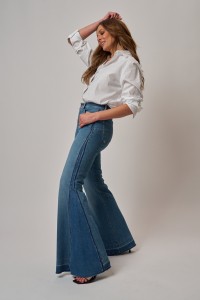 JEANS FAITH PUSH IN FLARE