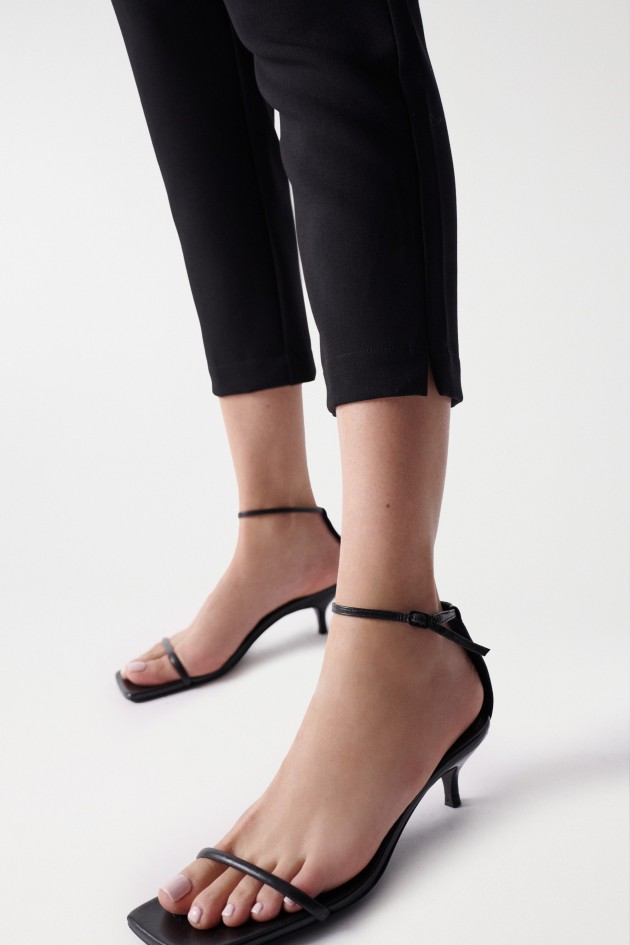 PANTALONES CHINO CROPPED SLIM