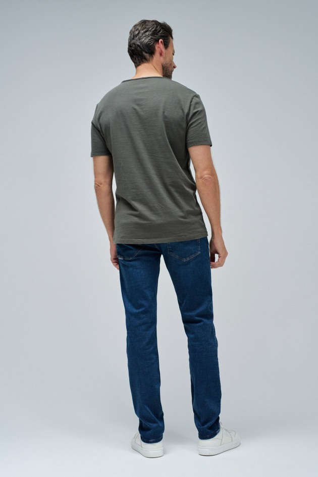 T-SHIRT WITH BRANDING