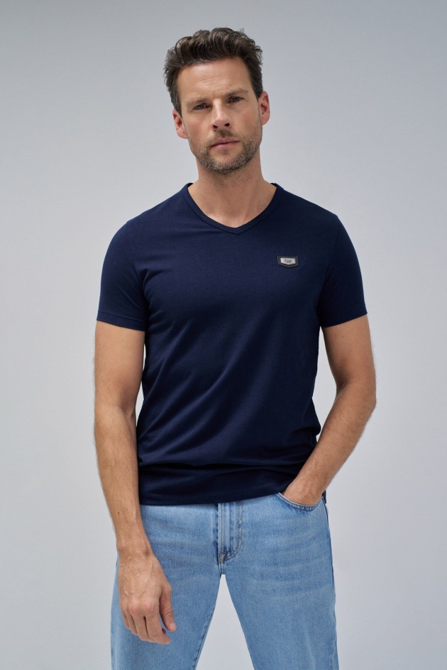 T-SHIRT DE ALGOD�O COM BRANDING