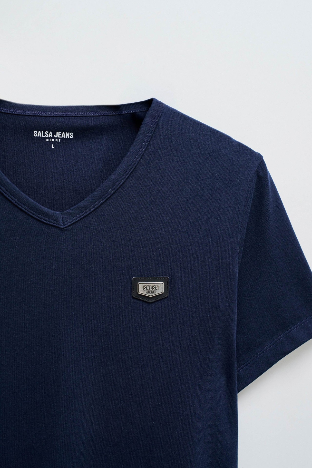 T-SHIRT DE ALGOD�O COM BRANDING