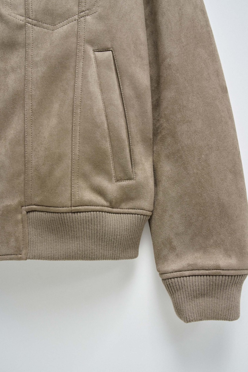 CASACO BOMBER EM SUEDE