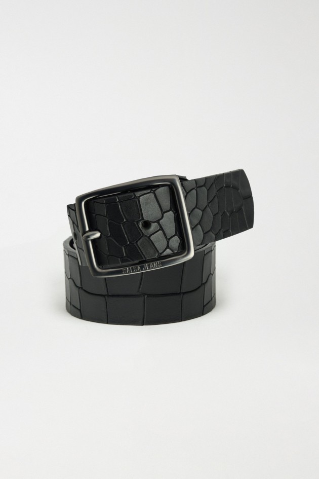 CEINTURE EN CUIR TEXTUR�
