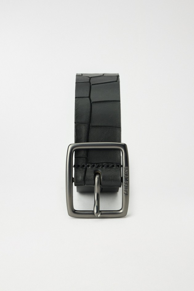 CEINTURE EN CUIR TEXTUR�