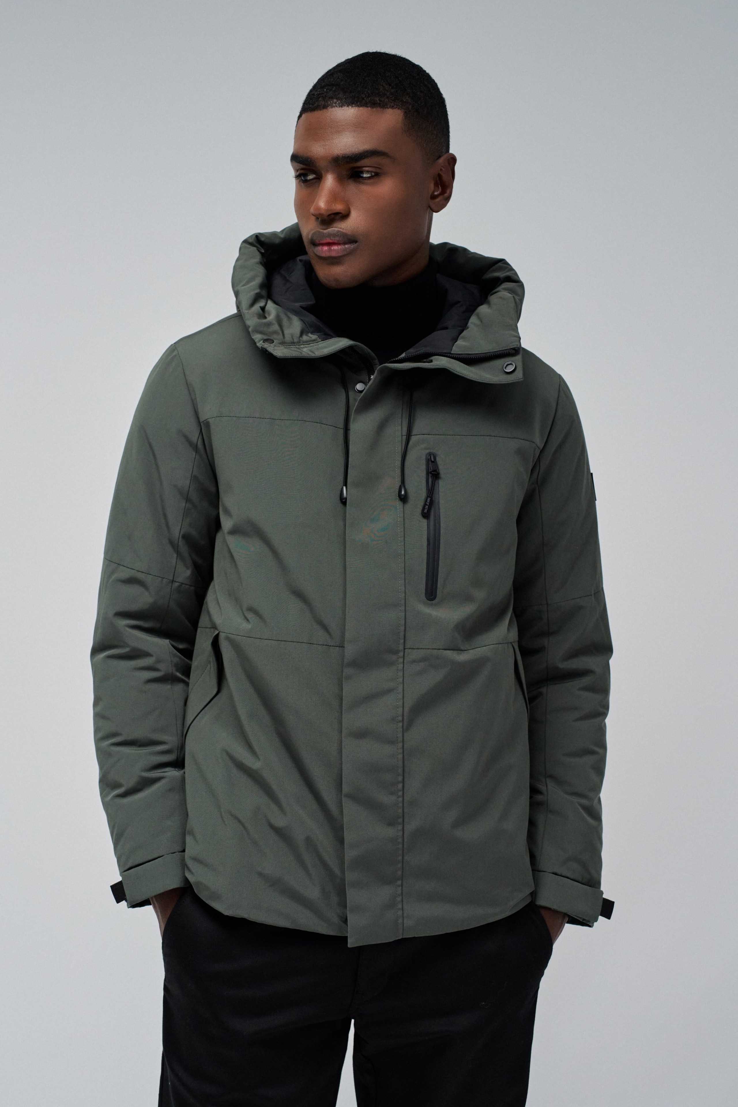 PARKA COM CAPUZ