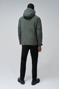 PARKA COM CAPUZ PARKA COM CAPUZ
