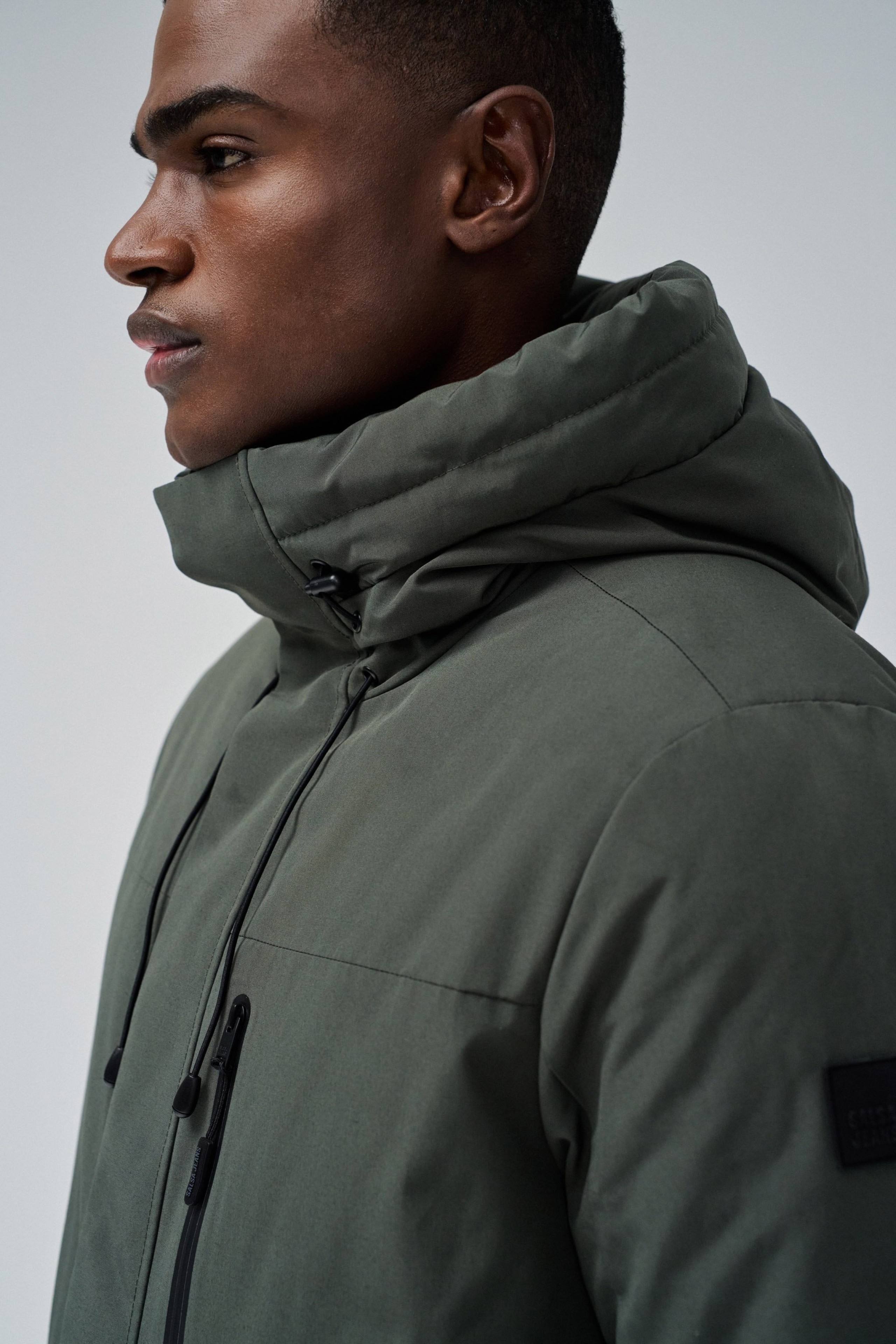 PARKA COM CAPUZ