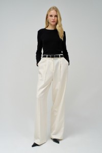 FINE RIBBED KNIT SWEATER