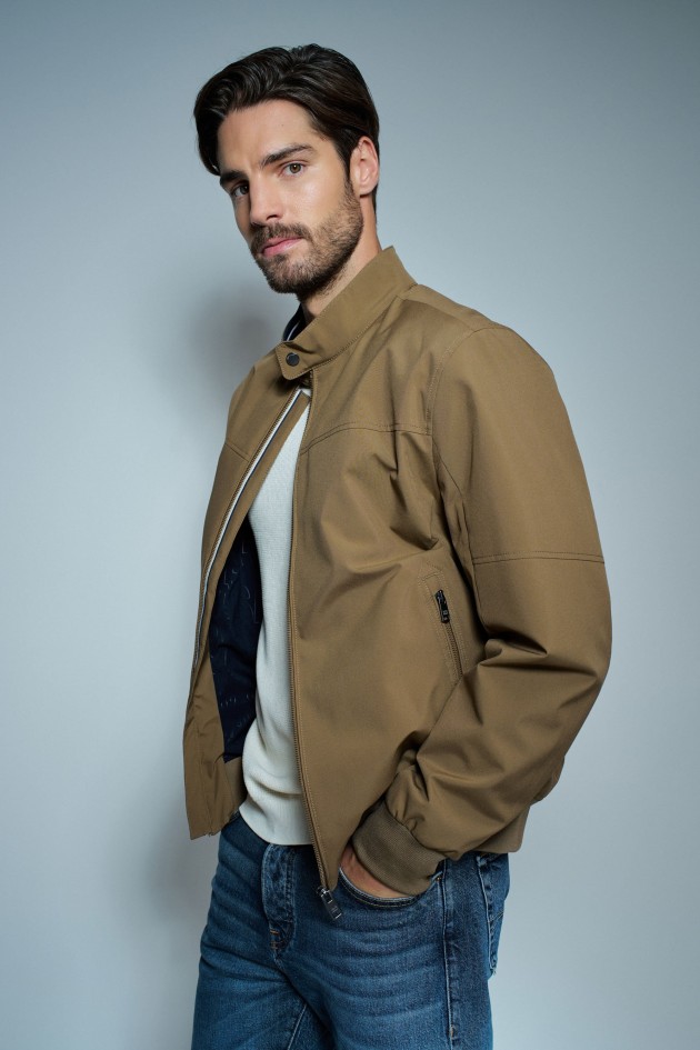 BOMBER JACKET
