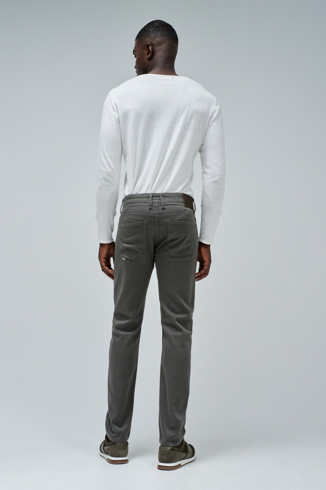 CALÇAS SLIM FIT S-ACTIV