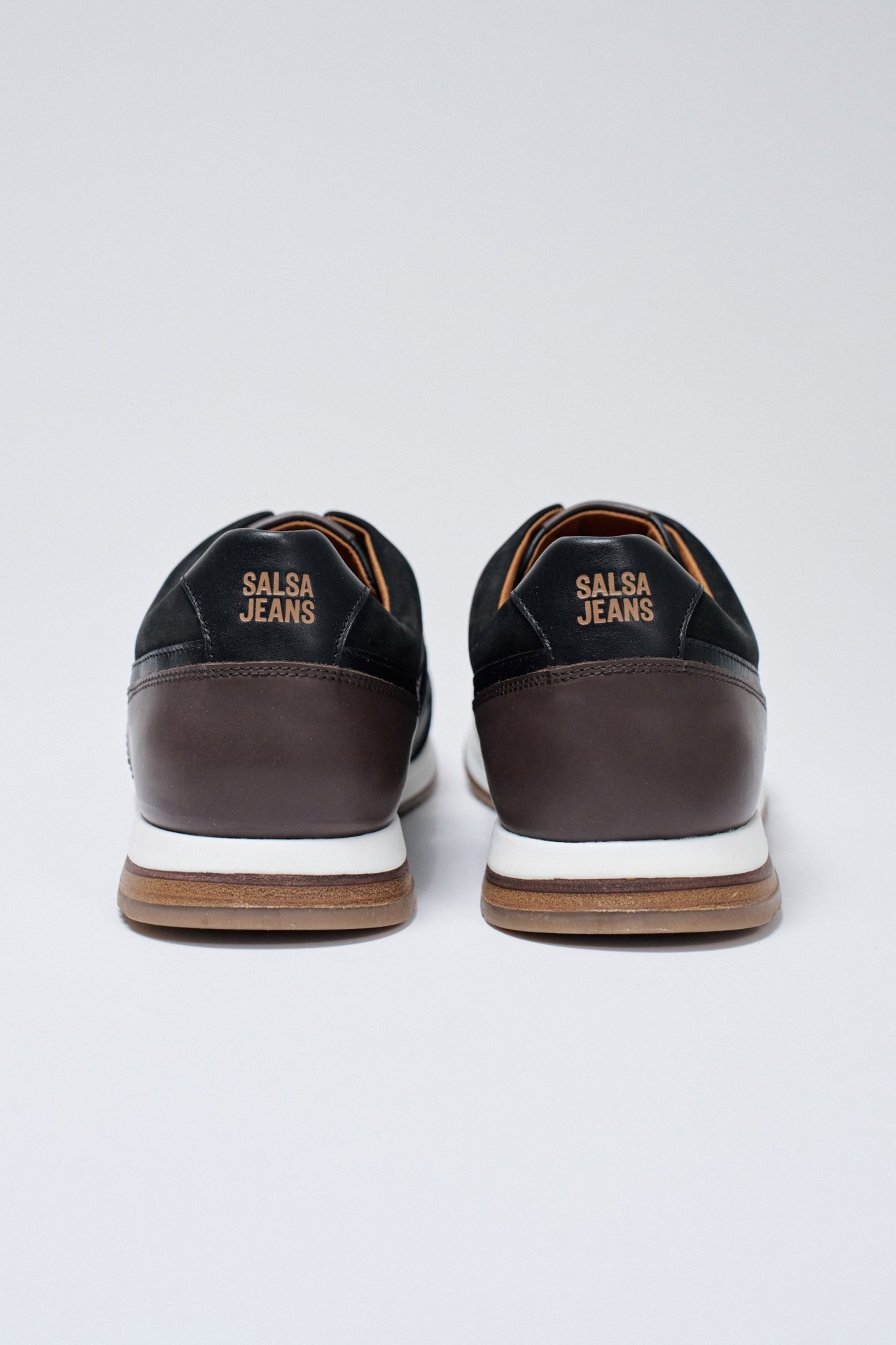 WILDLEDER SNEAKER