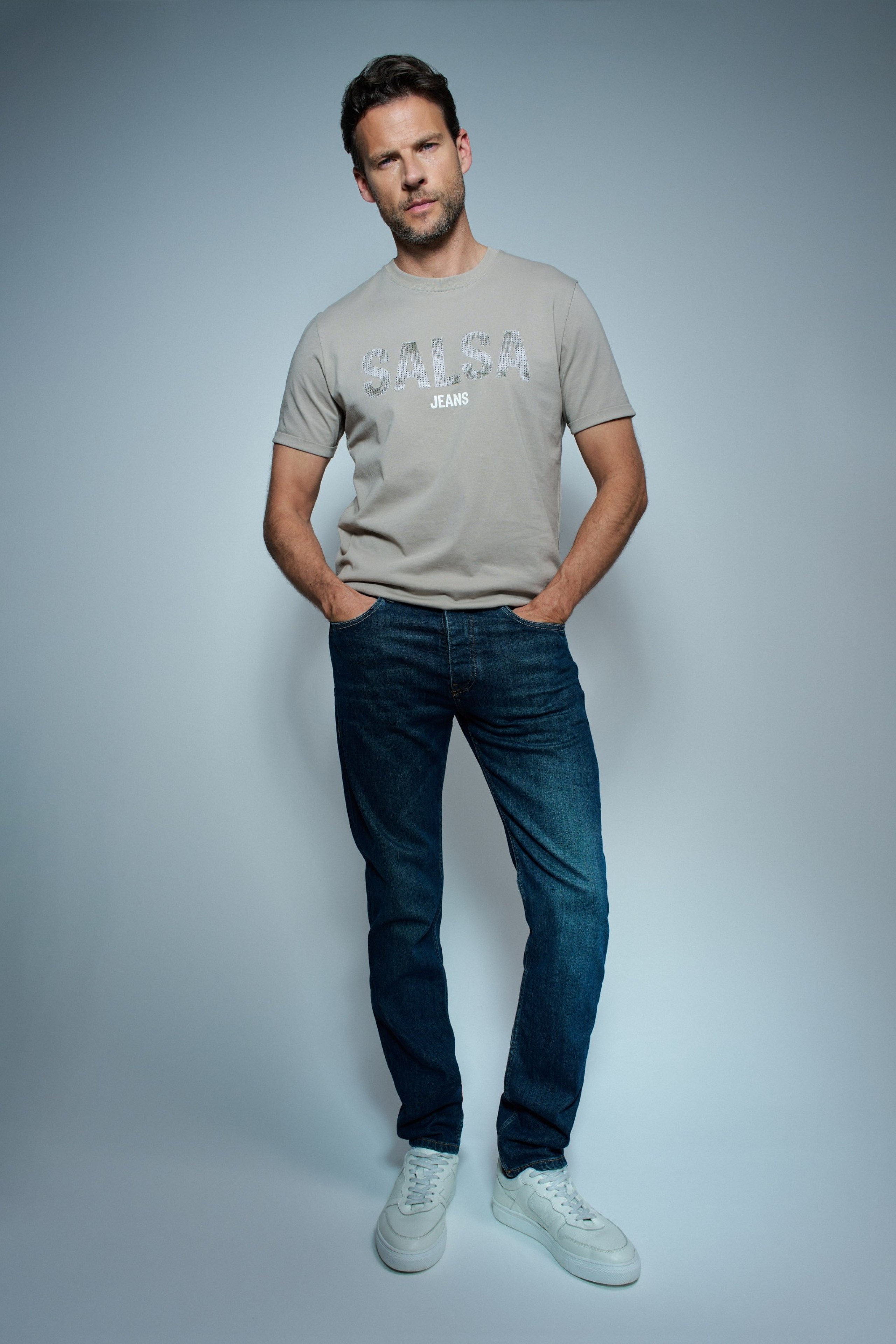 SLIM FIT JEANS