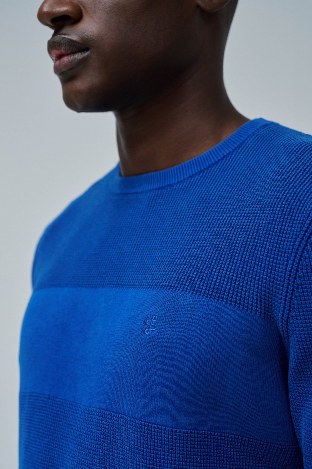 PULL EN MAILLE AVEC TEXTURE