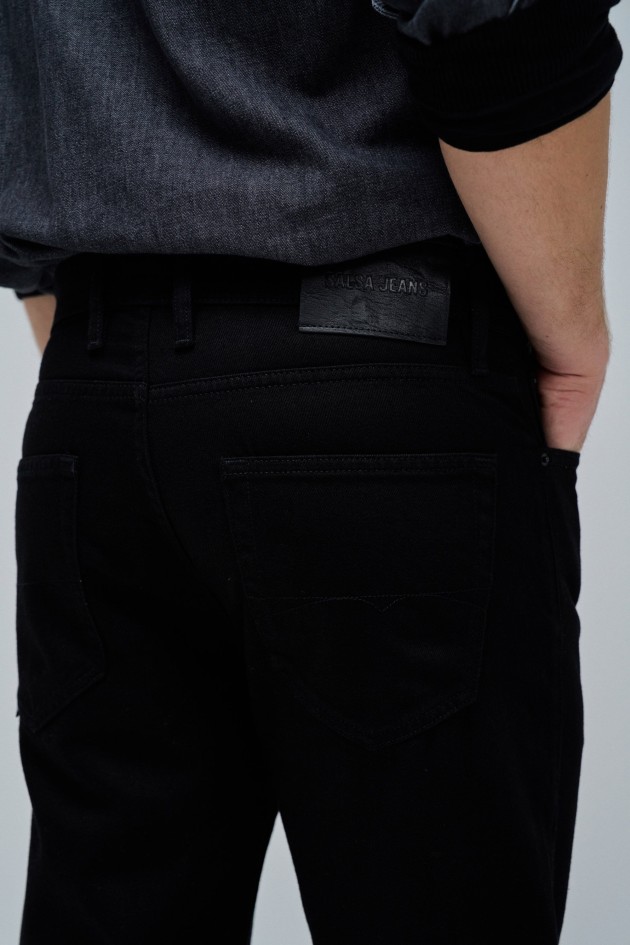 VAQUEROS STRAIGHT FIT