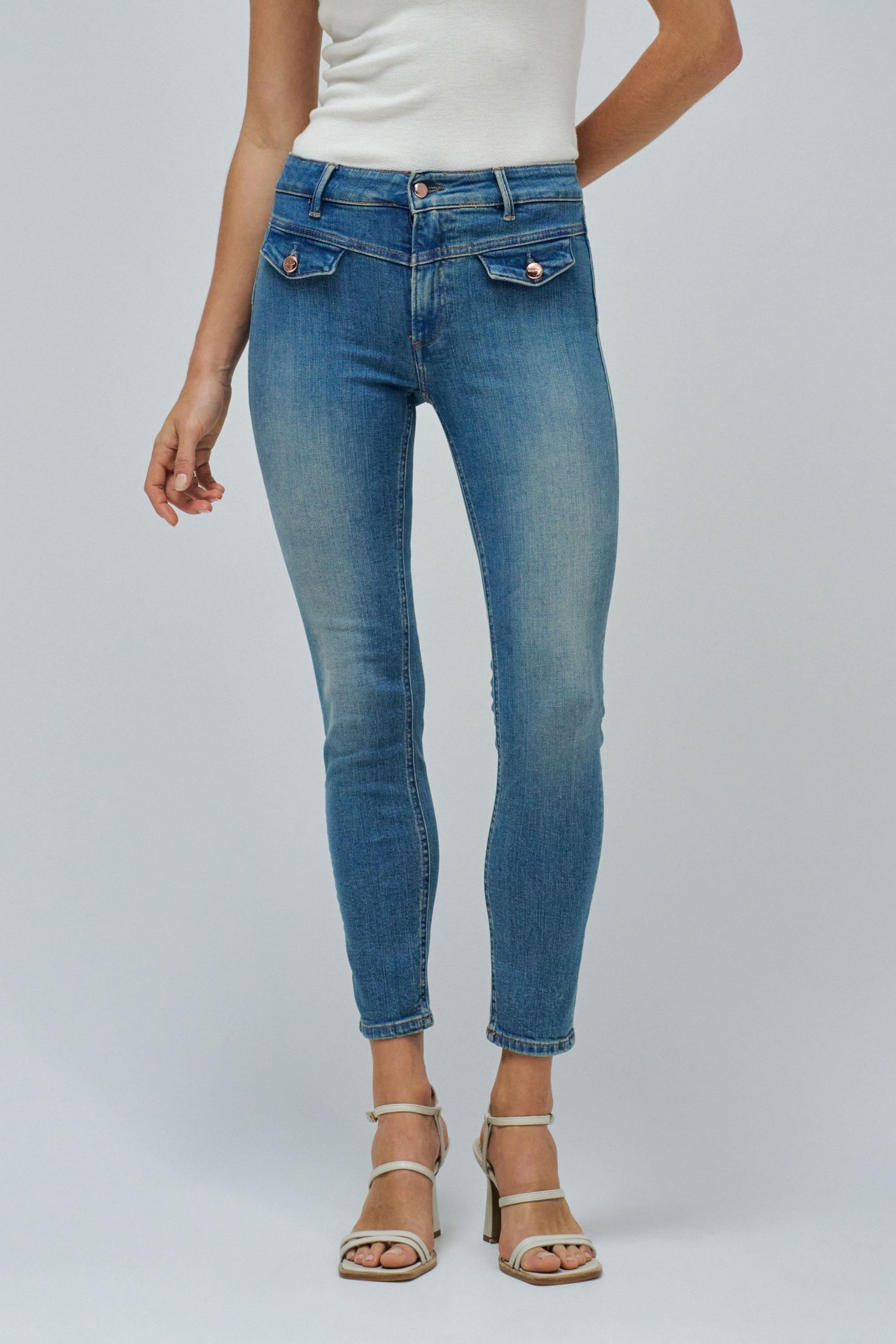 VAQUEROS DESTINY PUSH UP CROPPED SKINNY