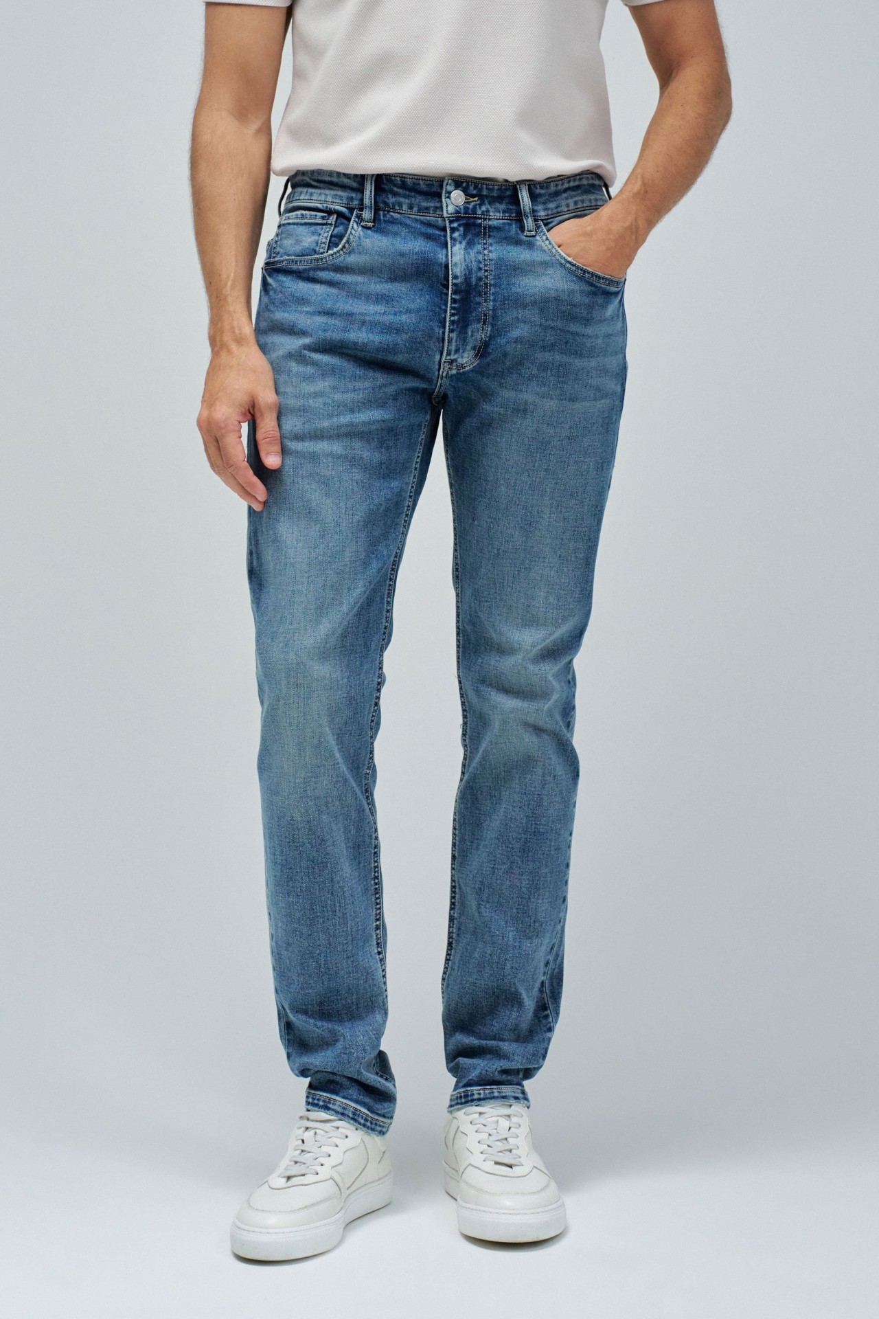 VAQUEROS SLIM FIT S-ACTIV