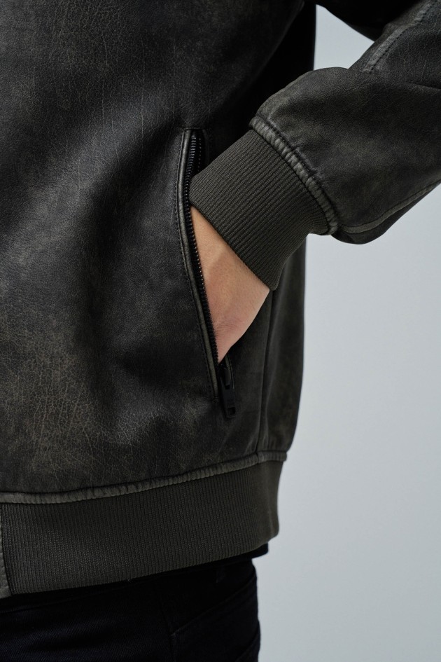 BOMBER JACKET WITH HOOD