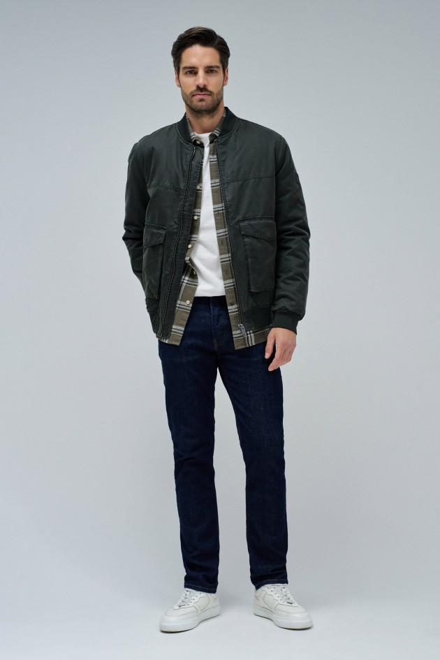 BOMBER JACKET