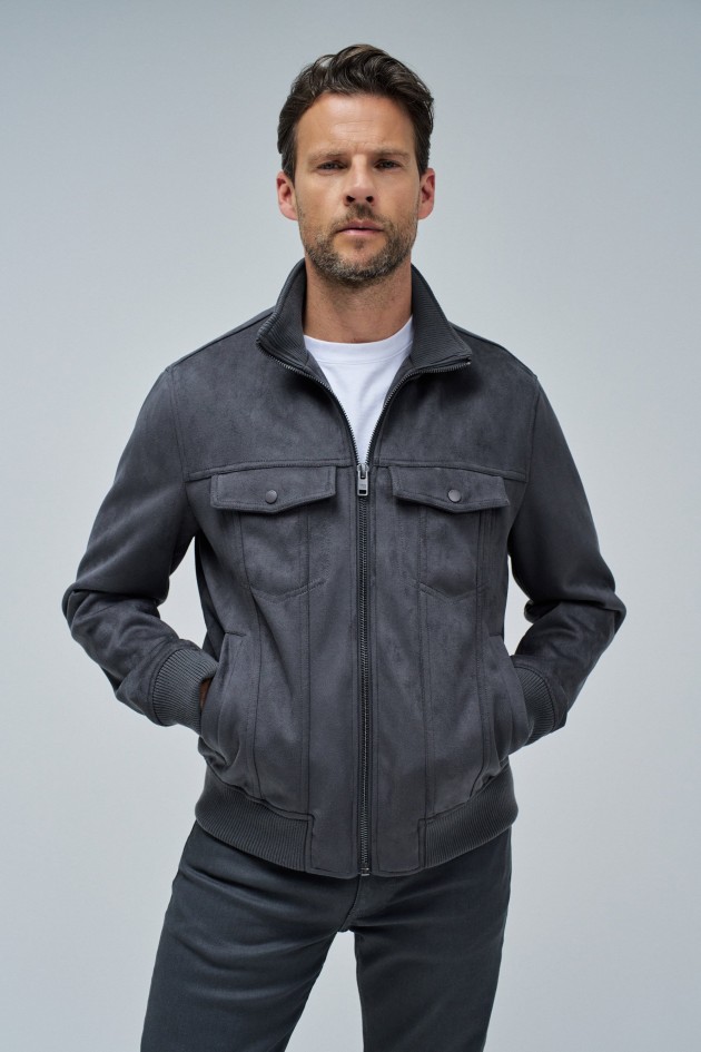 CASACO BOMBER EM SUEDE