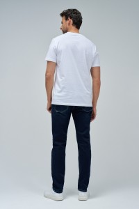 T-SHIRT COM BRANDING