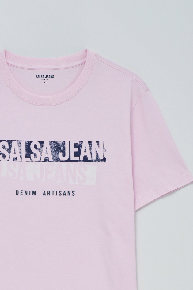 T-SHIRT WITH BRANDING