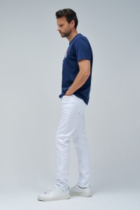 T-SHIRT COM BRANDING