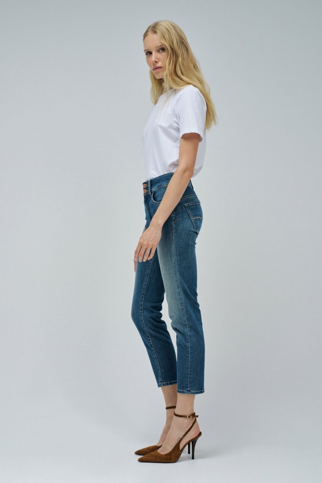 VAQUEROS SECRET PUSH IN CROPPED SLIM