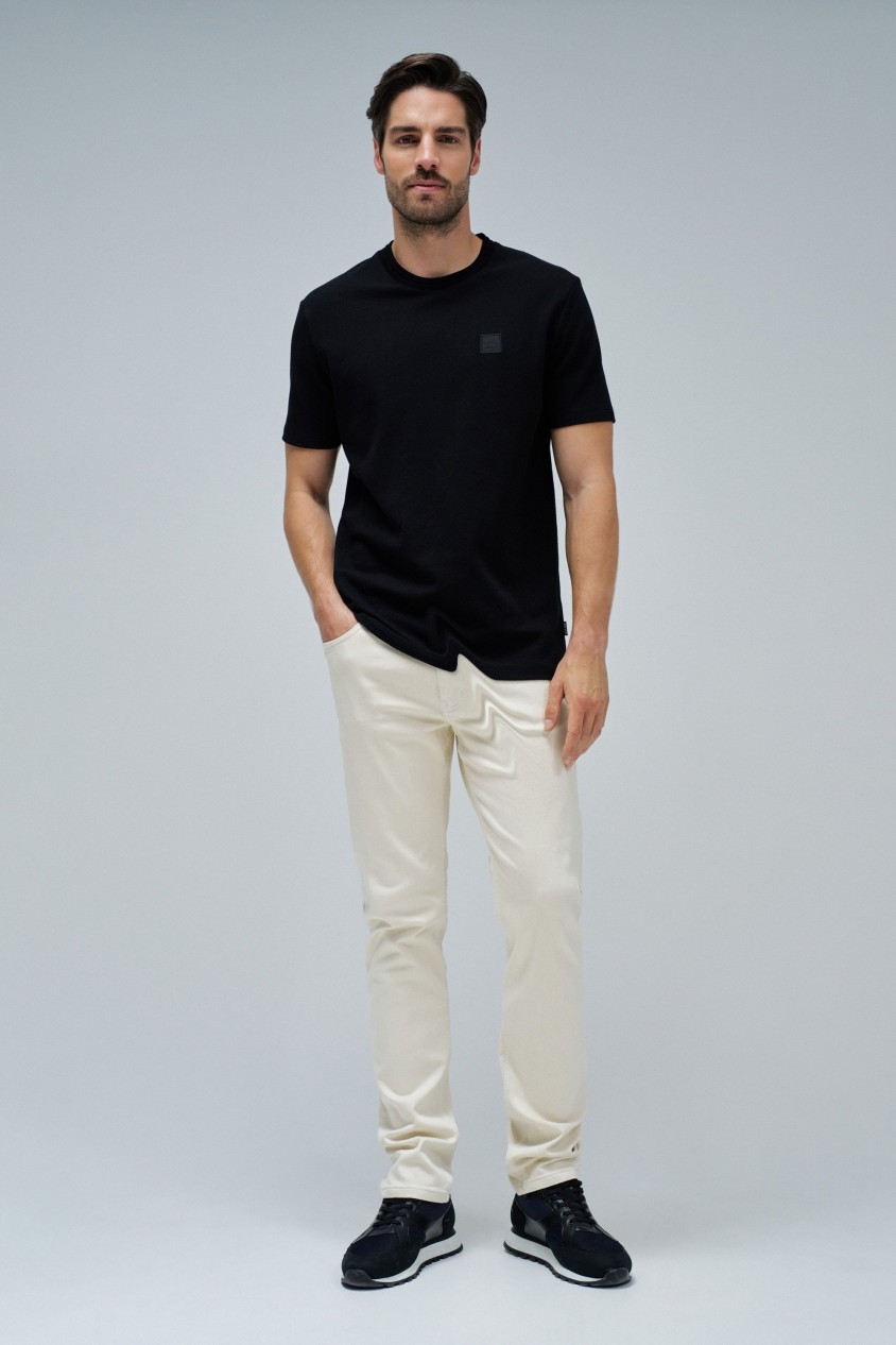 T-SHIRT COM TEXTURA