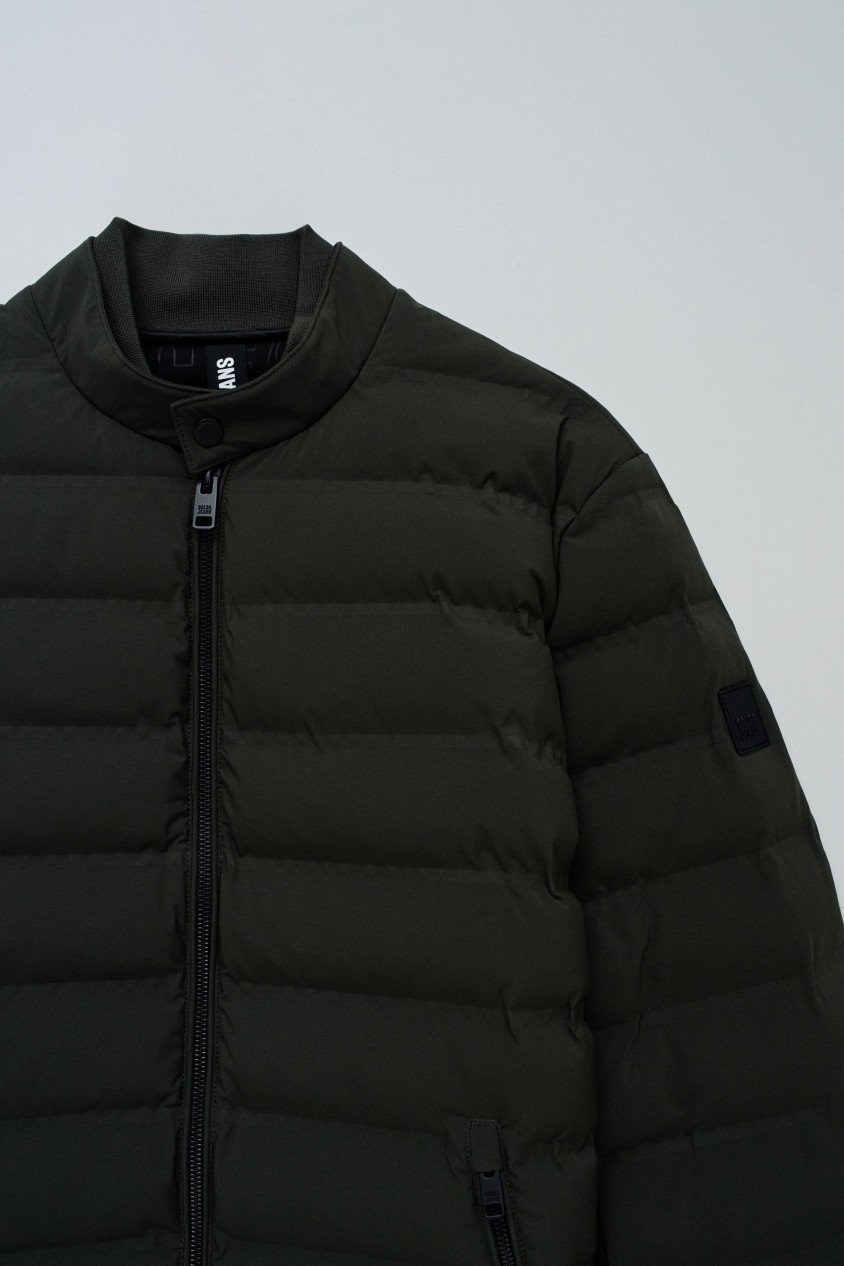 CASACO PUFFER COM BOLSOS