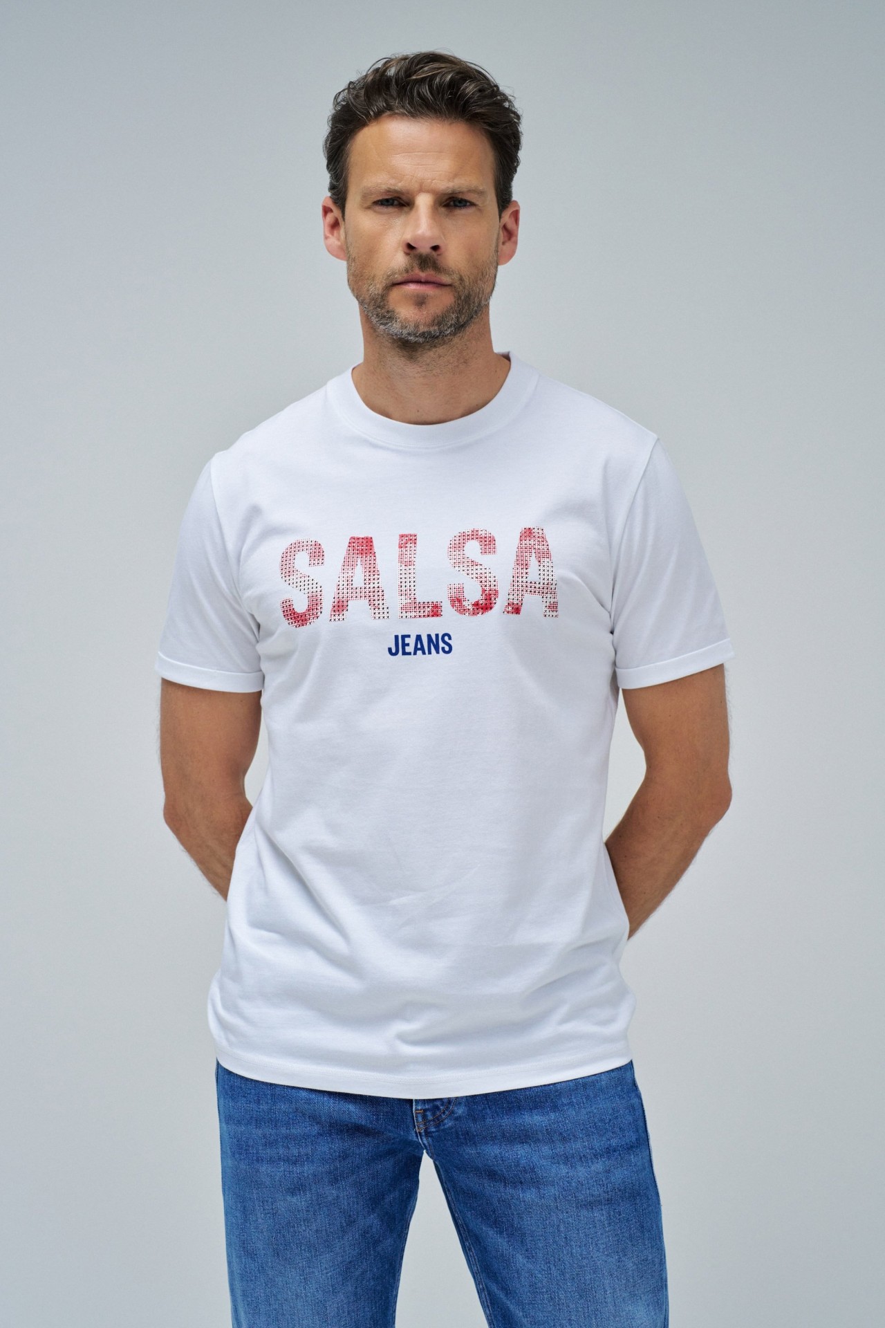 T-SHIRT COM BRANDING