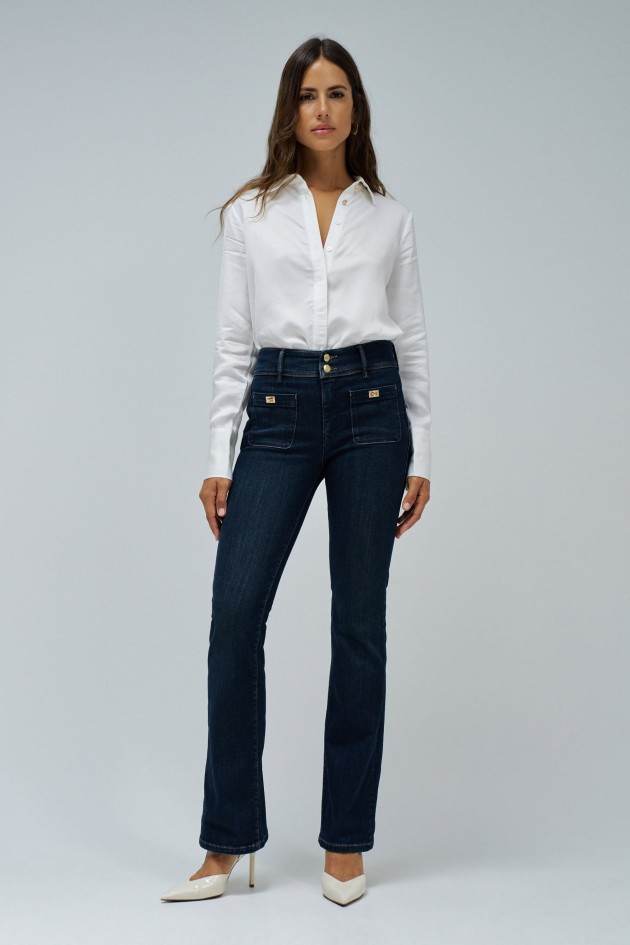 SECRET PUSH IN BOOTCUT JEANS