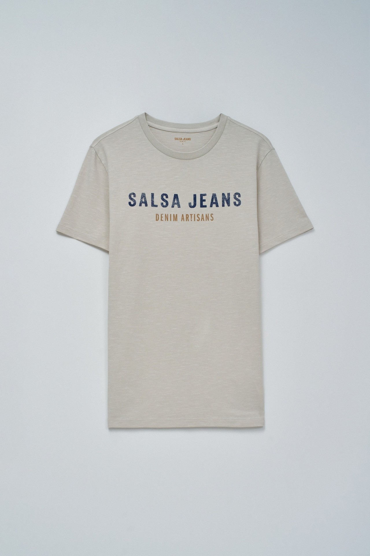 T-SHIRT COM BRANDING