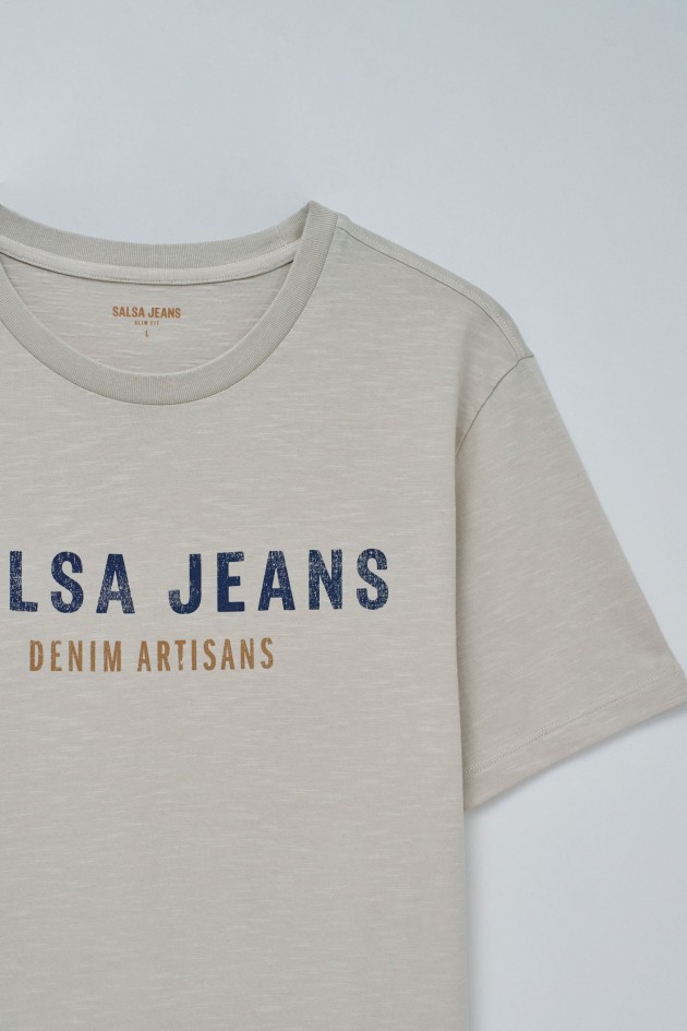 T-SHIRT WITH BRANDING
