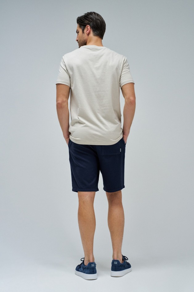 T-SHIRT WITH BRANDING