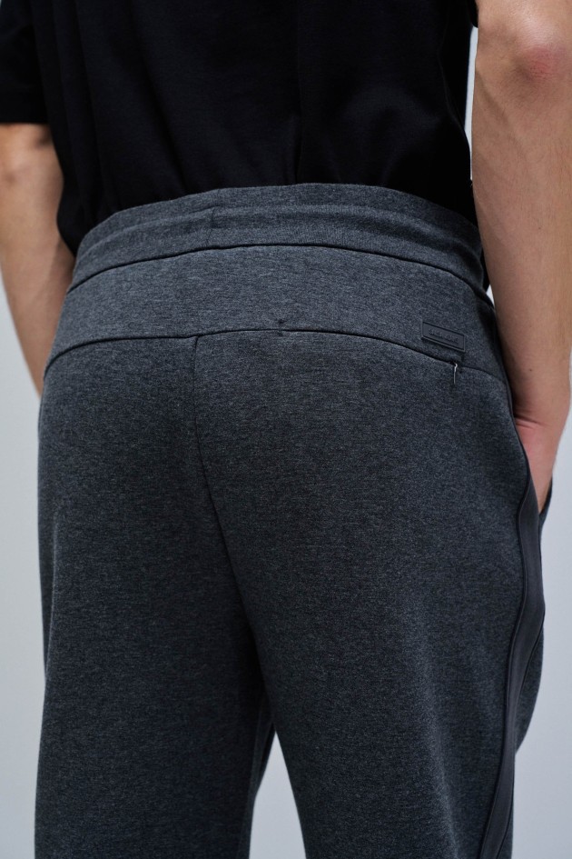 CALÇAS JOGGERS EM MALHA