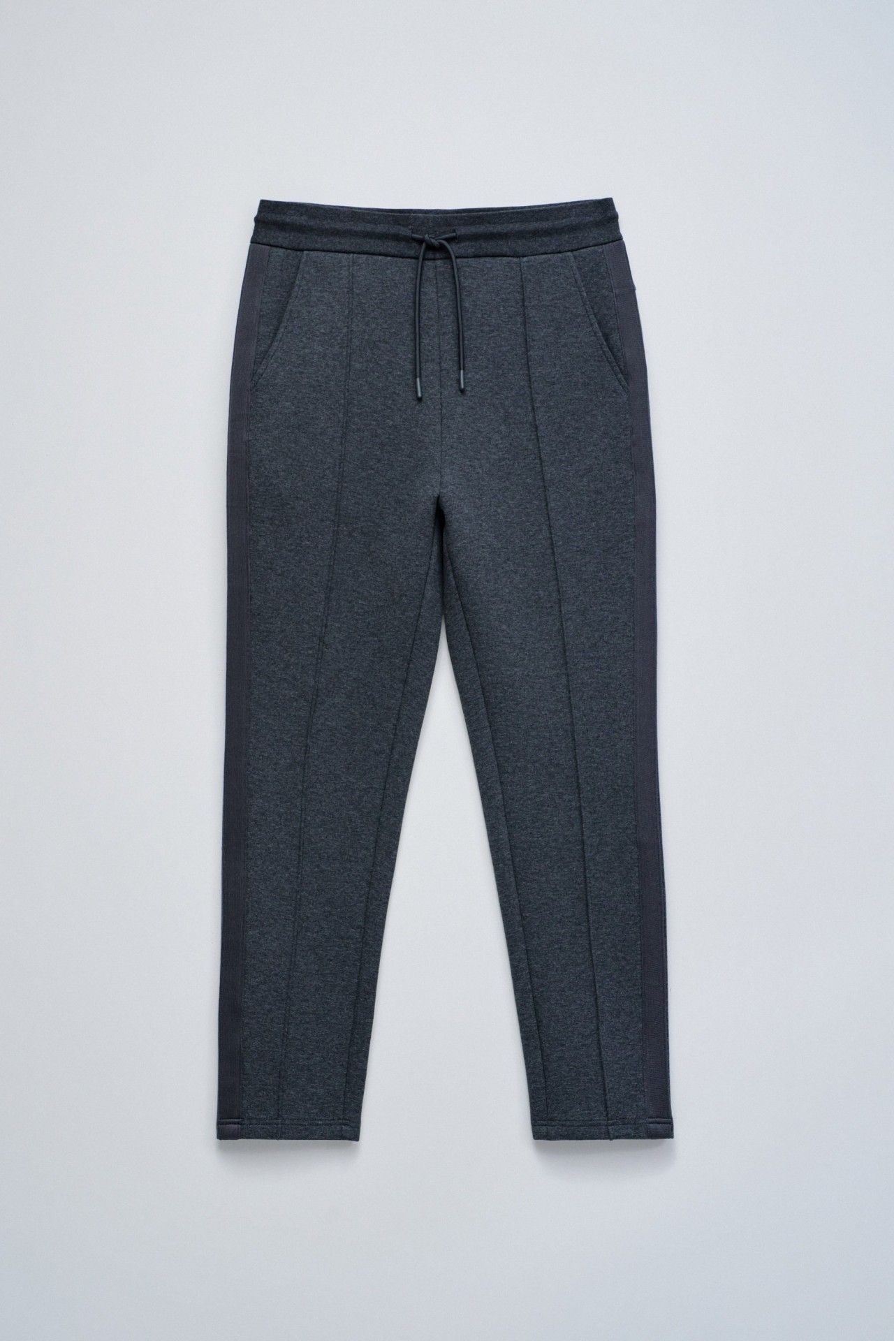 CAL�AS JOGGERS EM MALHA