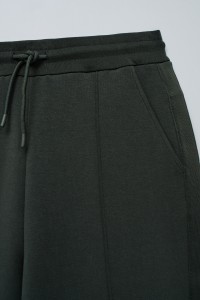 CAL�AS JOGGERS EM MALHA