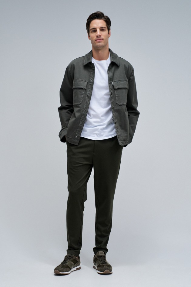 CALÇAS JOGGERS SLIM FIT EM TECIDO