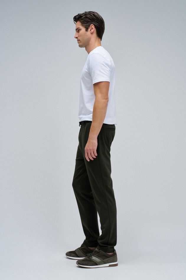 CALÇAS JOGGERS SLIM FIT EM TECIDO