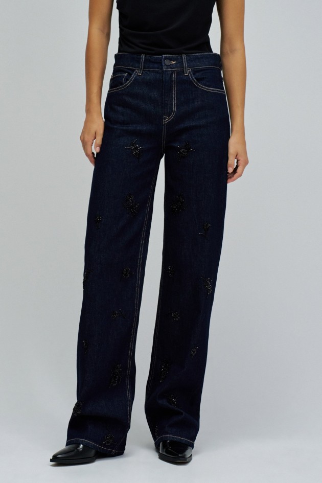 TRUE STRAIGHT JEANS